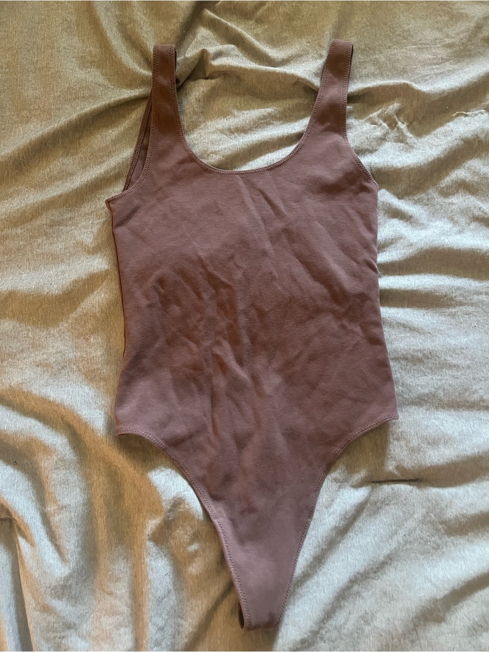 Wilfred Dusty Mauve Scoop Neck Bodysuit